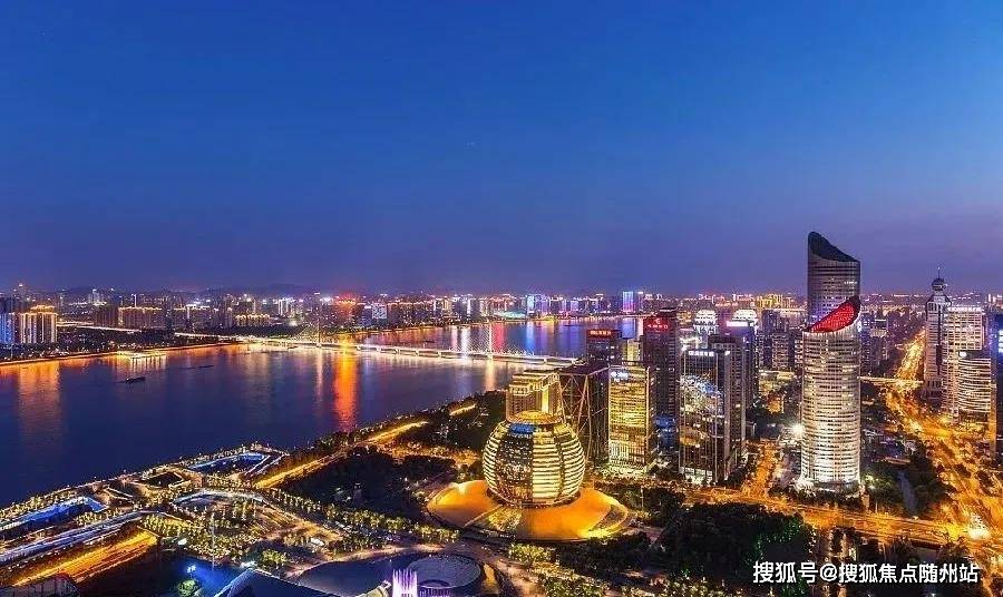 2025新澳门全年免费,实效性解析解读
